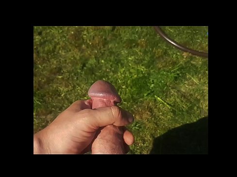 ❤️ داغ داغ بیدمشک صورتی خود را لعنت کرده و با سرپیچ در یک باغ تابستانی کم می کند ❌ فیلم جنسی در fa.xxxtun.ru ️❤